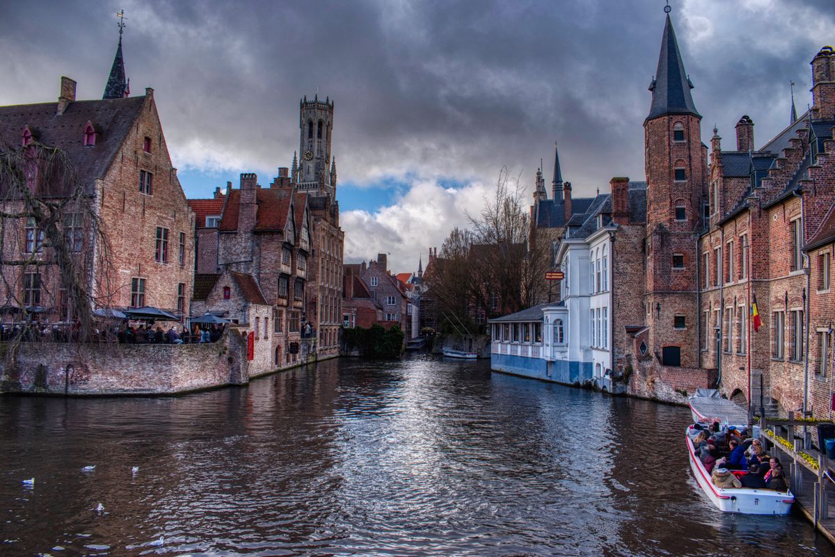 Through the Canals and Cobblestones of Brugge