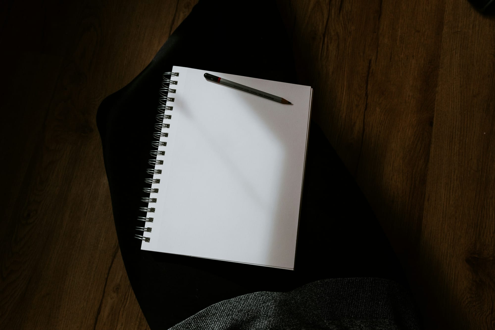 notepad for brainstorming headlines - Content Creation Tips