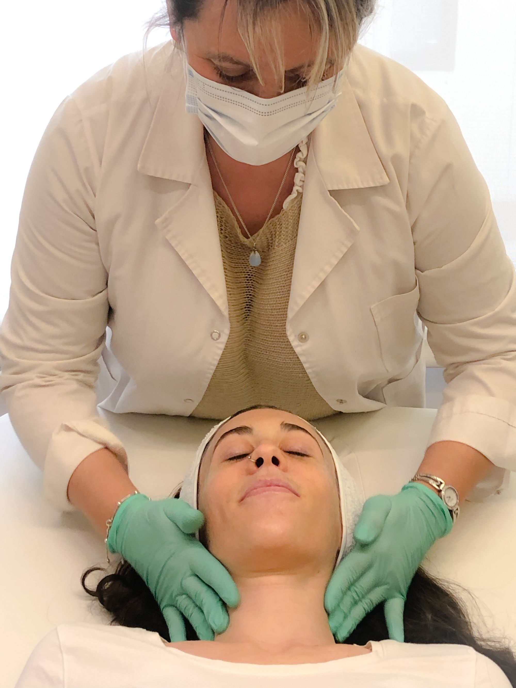Dra. Karina Koch - Medicina Estética - MN 169365