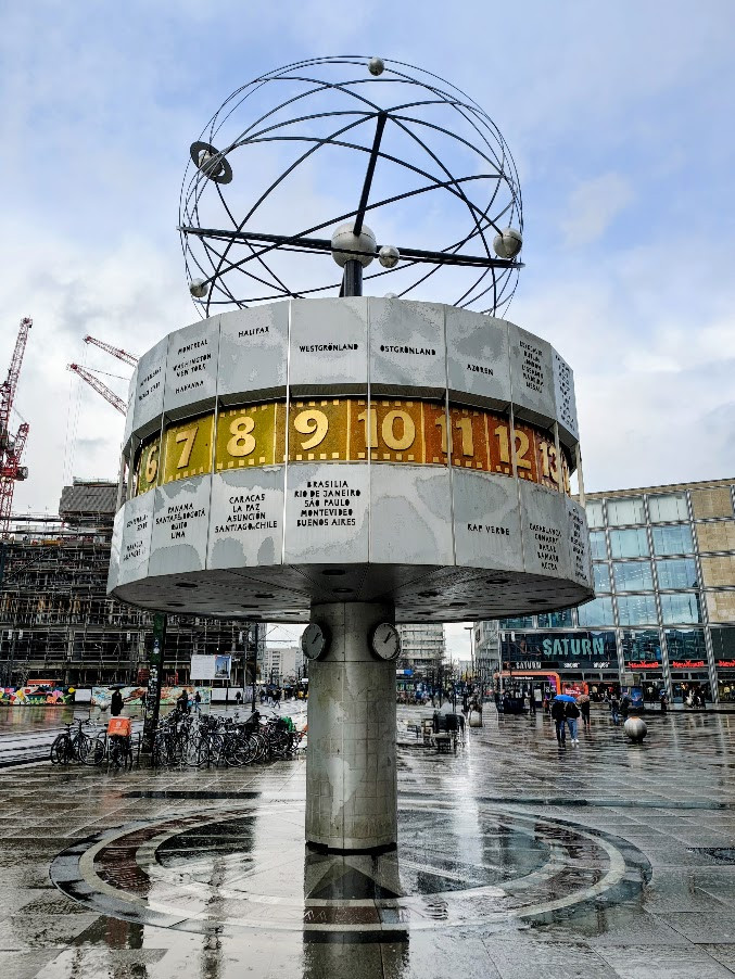 Reloj mundial en Alexander Platz