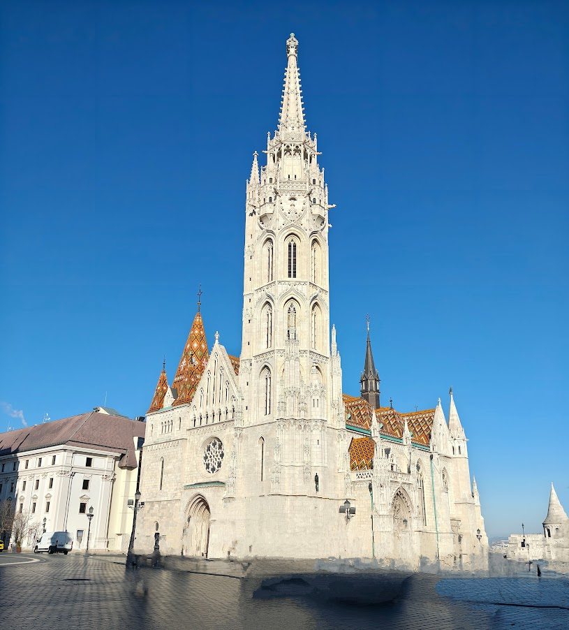 Iglesia de Nuestra Señora, aunque su nombre popular es Iglesia de Matías en honor al rey Matías Corvino