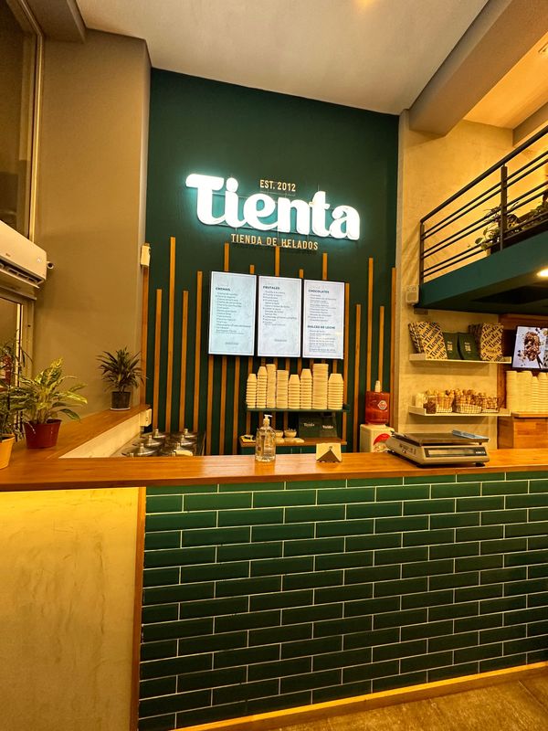 Tienta Helados, en Plaza Mitre, Ramos Mejía.