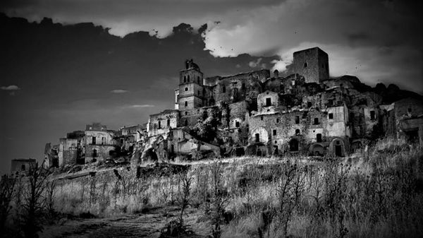 Craco, el pueblo fantasma de Italia: historia, abandono y cómo visitarlo