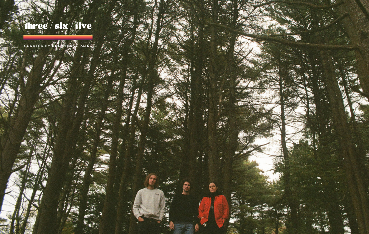 196 Constant Smiles - Time Measured in Moonflowers (ft. Cassandra Jenkins)