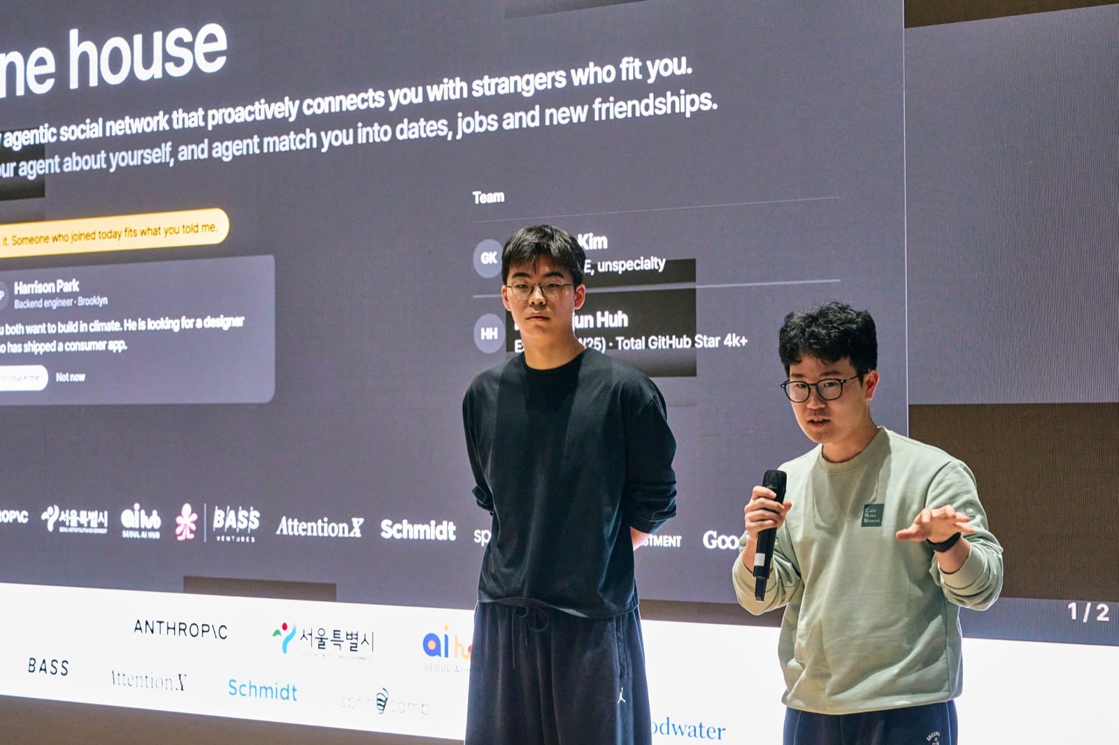 Team HuhKimHyeonggunJunwoo presenting Onehouse, an agentic social network, on the Shark Tank stage