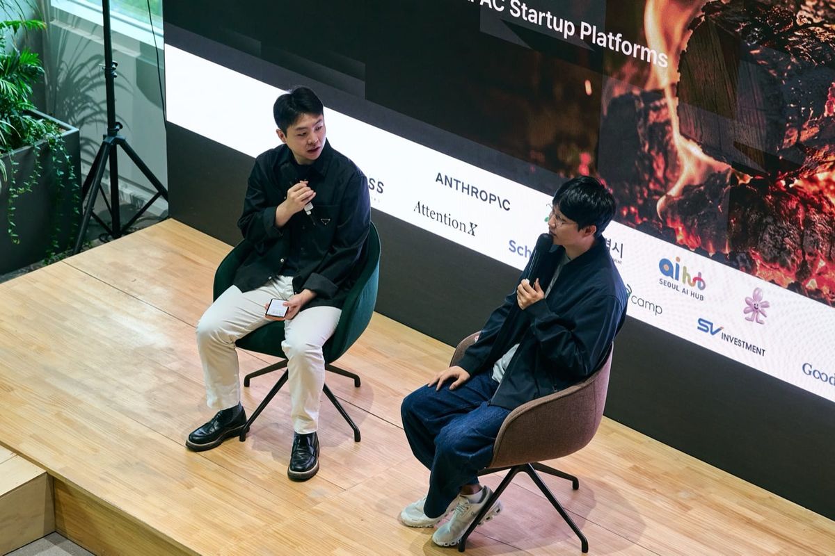 Patrick Han and Anthropic's Yeop Lee in conversation on the fireside chat stage at Ambition for Korea