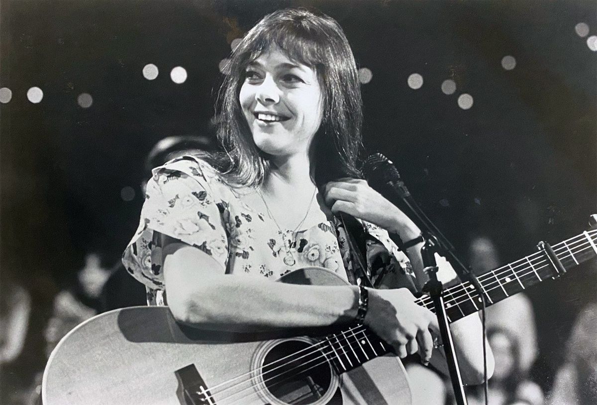 Issue #114: Nanci Griffith and the Holes In Our Canon