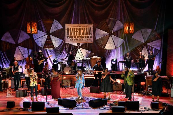 Issue #24: AmericanaFest