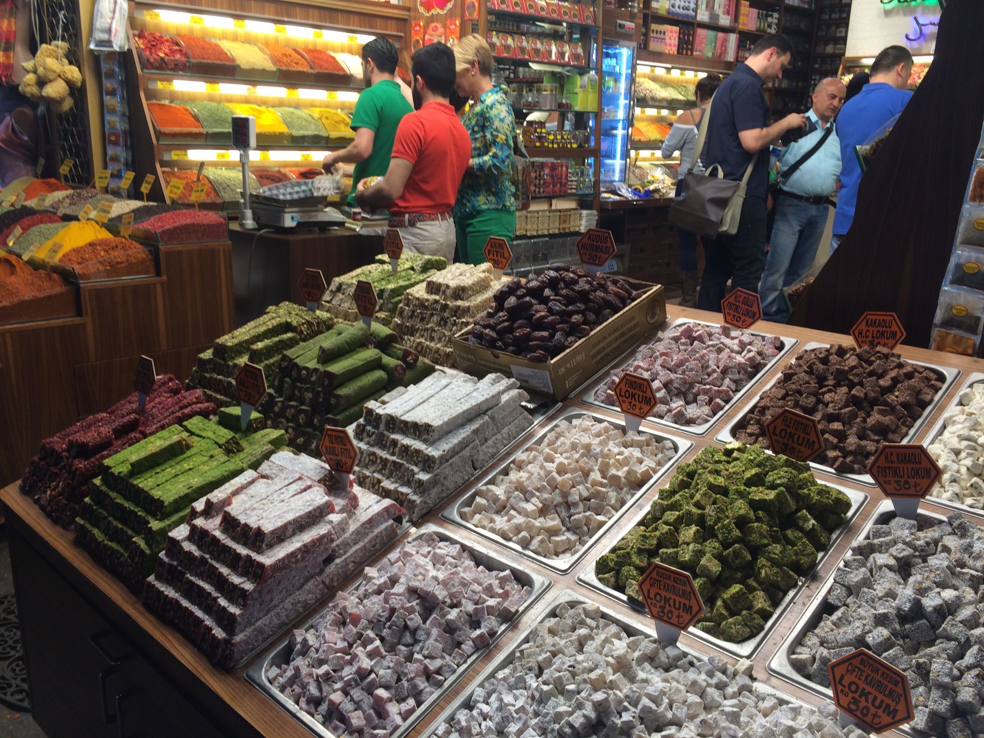 Business getting done in the Spice Bazaar, Istanbul
