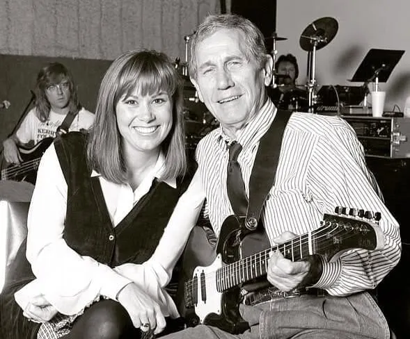 ALBUM REVIEW: Suzy Bogguss and Chet Atkins - Simpatico