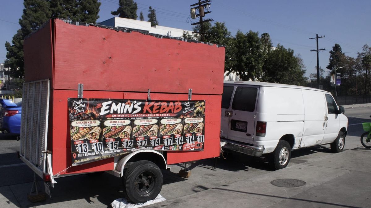 ICE Kidnaps Echo Park Food Vendor on Sunset