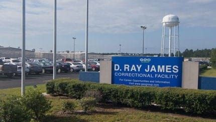 Salvadoran Man Dies Under ICE Custody at Facility Facing Hunger Strike