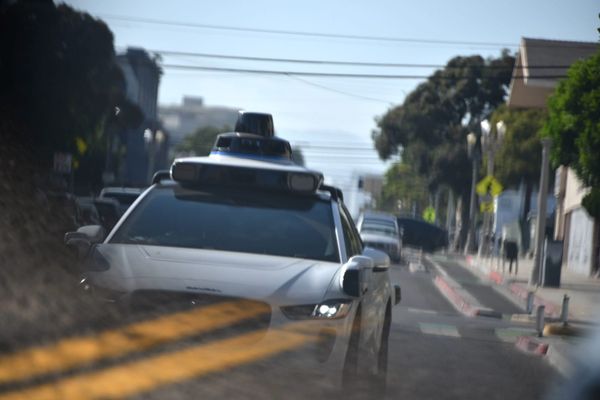 Honking at Waymos