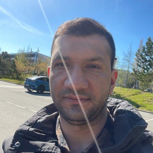Memet - Ecommerce store owner based in Denmark