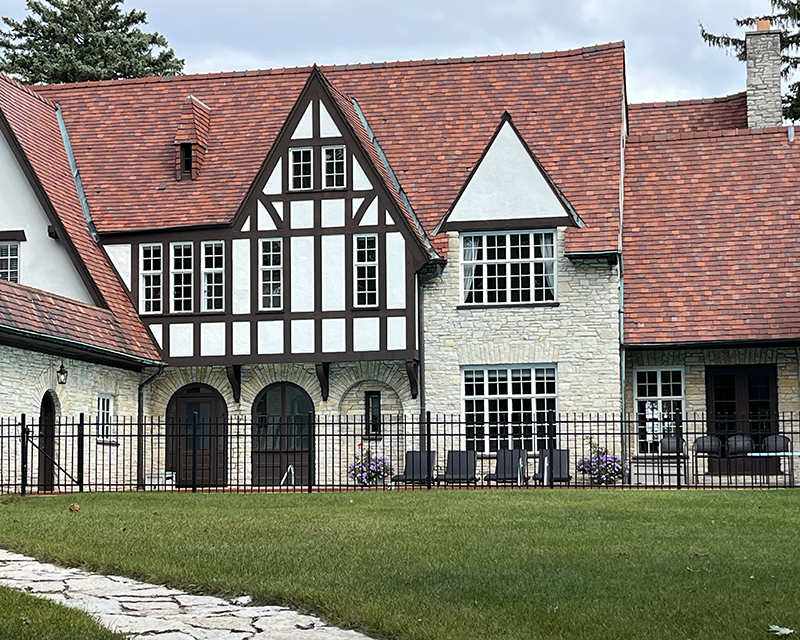 1651 Alta Vista Drive rear