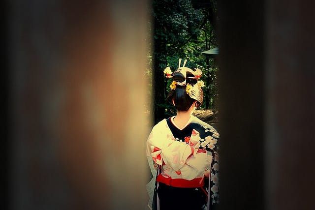 Nach dem schönsten Tag die Ernüchterung: Eine Braut in Japan.