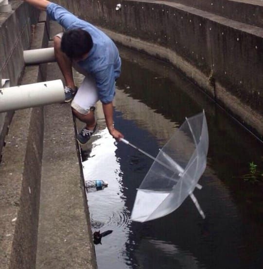Leben retten mit dem Regenschirm