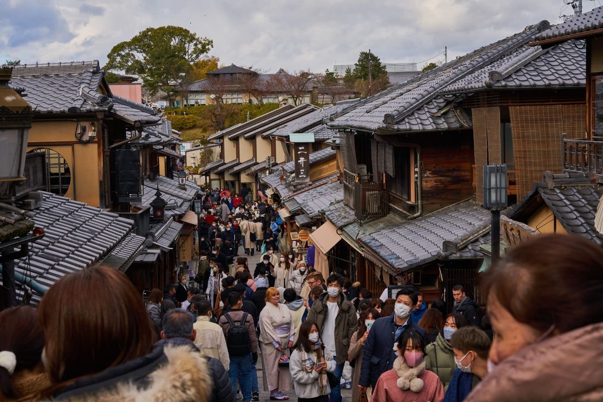 Touristen in Kyoto.