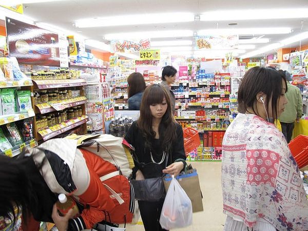 Geschäftiges Treiben: In einer Apotheke in Kyoto.