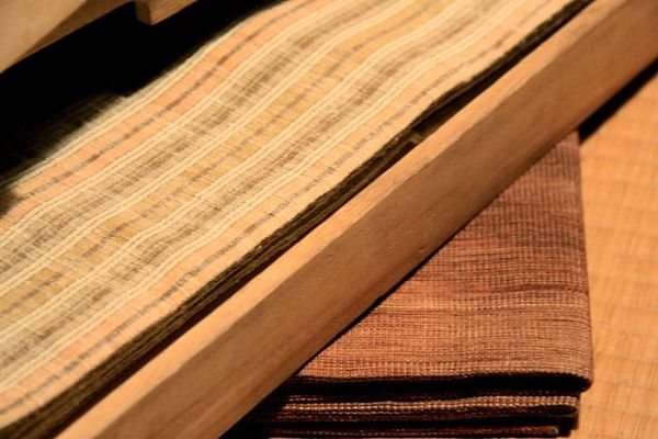 Zwei japanische Obi aus Seide, gewoben von Bryan Whitehead.