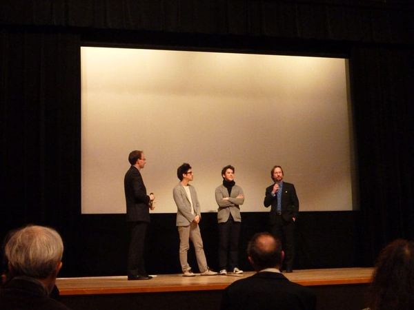 Alexander Renggli (Schweizer Botschaft), Stephan und Jan Knüsel (Co-Regisseure) und Protagonist Thomas Köhler (von links).