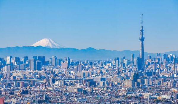 Die Metropole Tokio: Nicht überall in Japan hat es so viele Menschen.