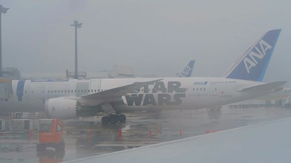 Eine Star-Wars-Maschine von ANA.