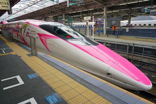 Der "Hello Kitty"-Shinkansen.