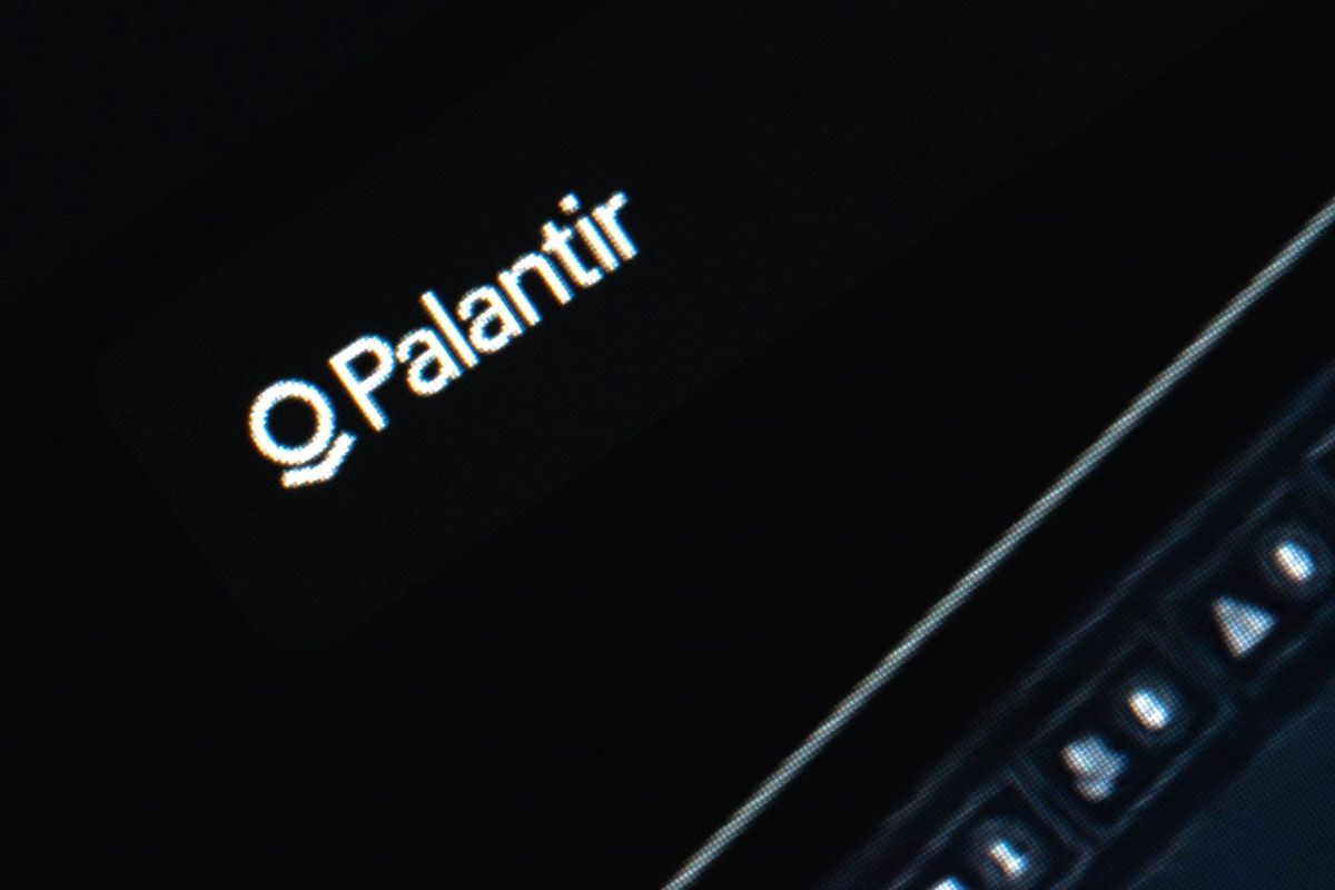 Palantir logo with AI data visualization background representing earnings growth and stock market reaction