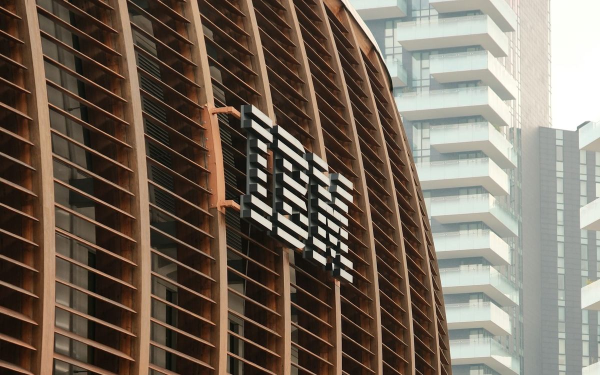 IBM stock decline highlights AI infrastructure spending shift across enterprise technology