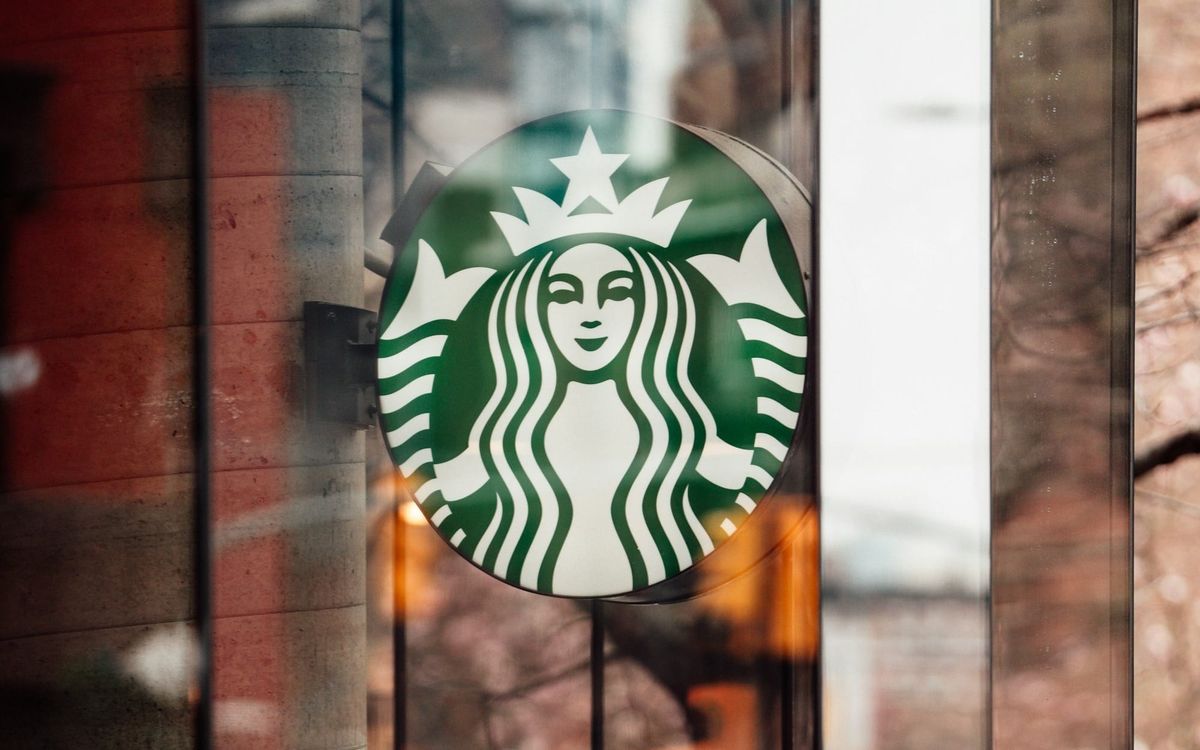 Starbucks turnaround gains momentum as customer traffic and comparable sales improve