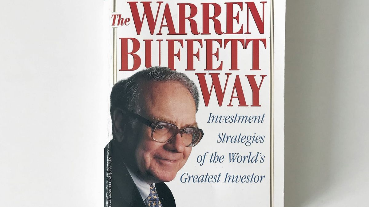 Warren Buffett steps down as Berkshire Hathaway chairman in leadership transition