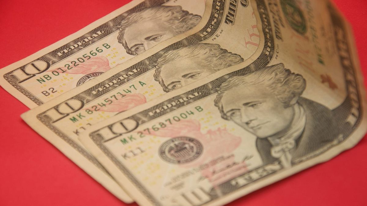Federal Reserve rate hike sends Treasury yields higher as U.S. stocks reverse gains
