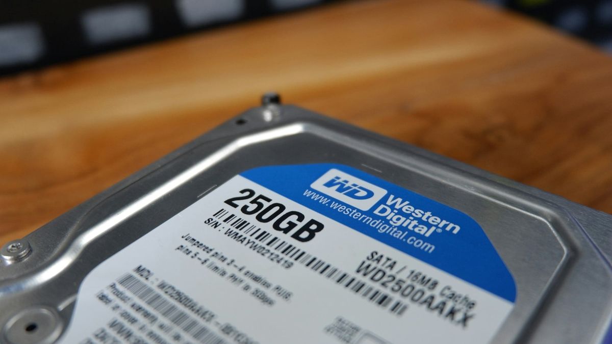 Western Digital hard drives support AI data centers as storage demand and profit margins expand