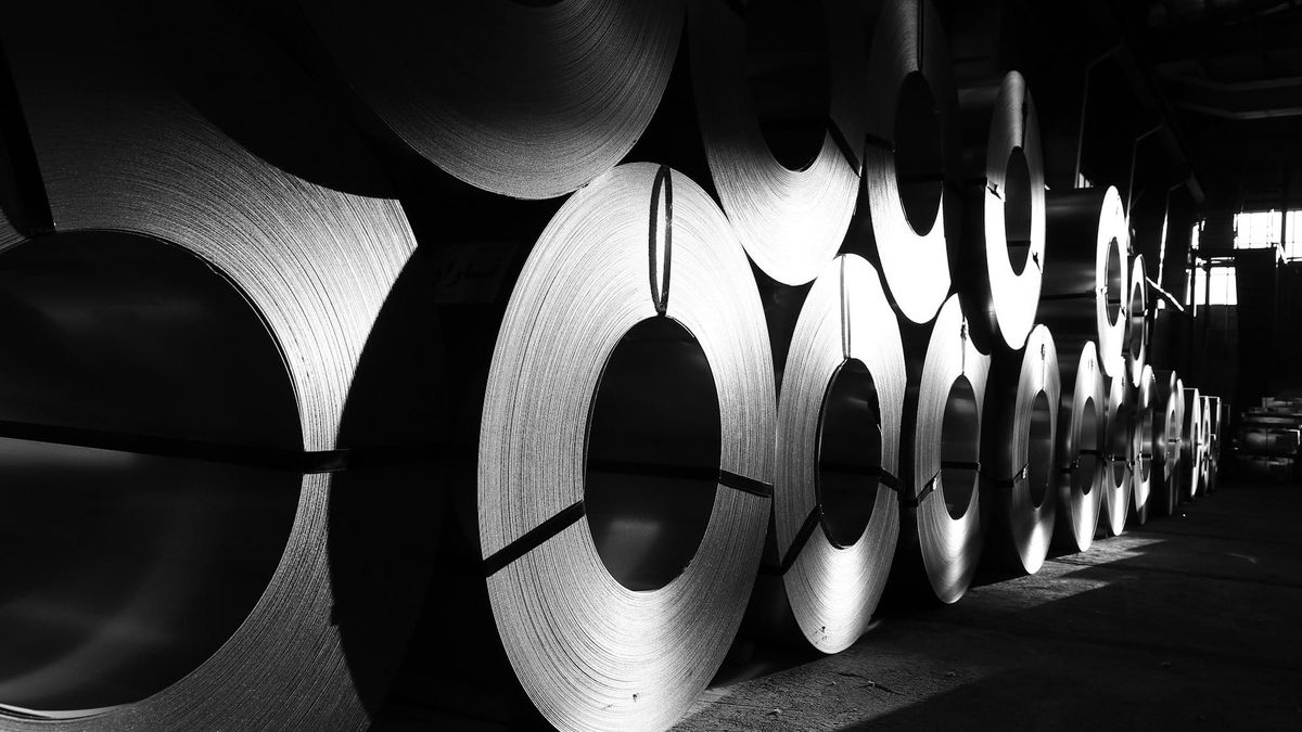 Cleveland-Cliffs steel production facility amid rising steel prices and stronger earnings