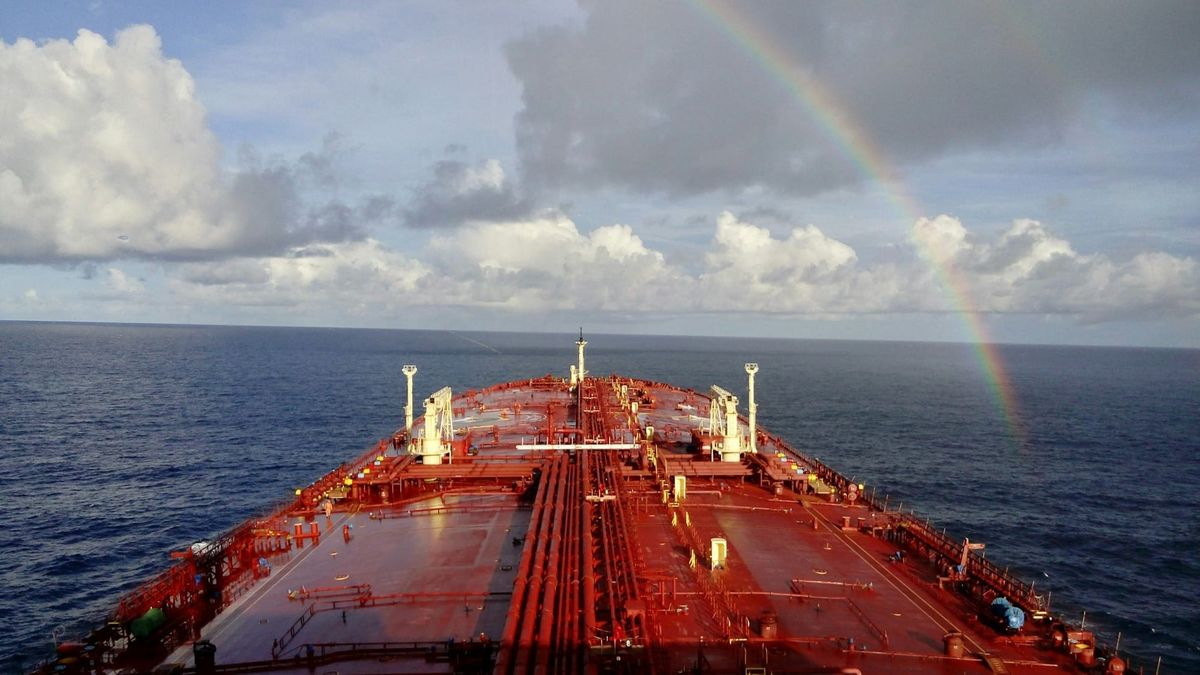 Oil prices fall as emergency reserve talks and weak U.S. jobs data reshape the outlook