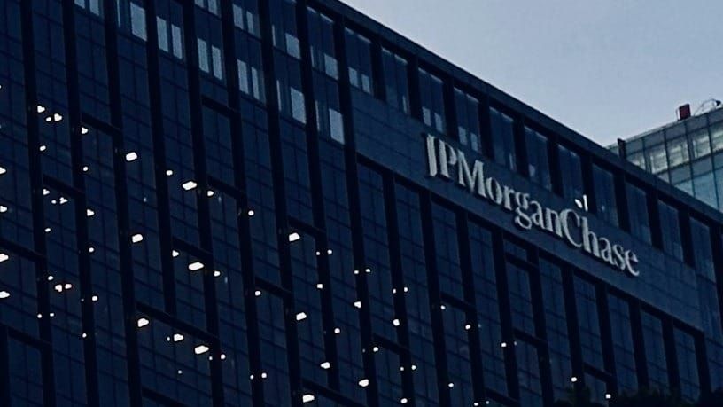 JPMorgan Chase earnings reflect stronger interest income as CEO Jamie Dimon warns of economic risks