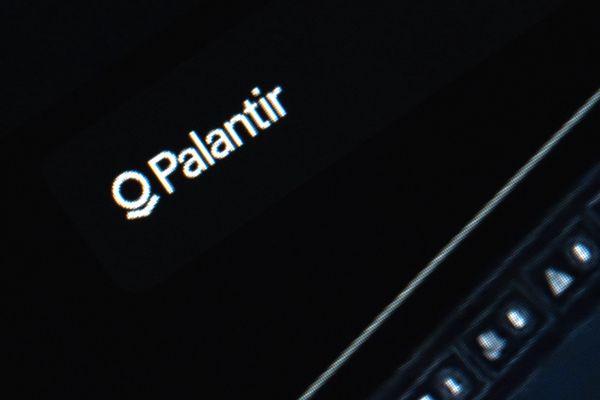 Palantir logo with AI data visualization background representing earnings growth and stock market reaction