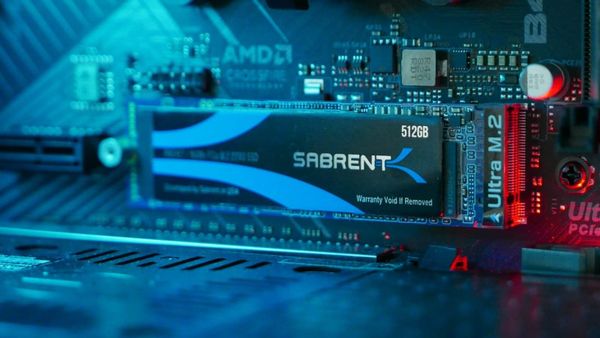 China Memory Fears Hit Micron and SanDisk as Chip Selloff Pulls AMD Lower