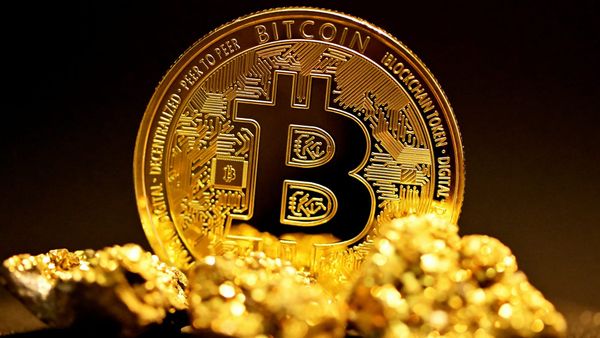 Bitcoin rises as fiscal, regulatory and institutional crypto themes converge