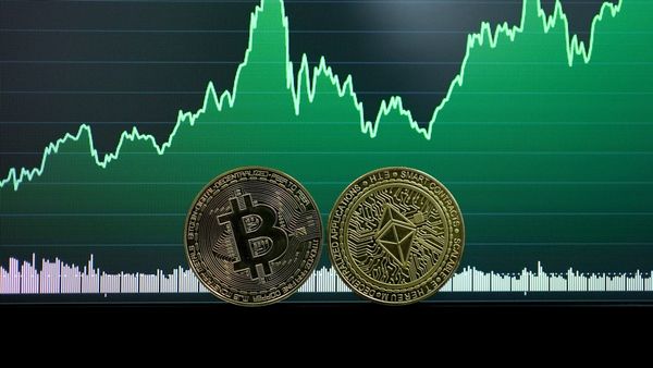 Bitcoin and Ethereum rally as Treasury liquidity and crypto regulation drive markets