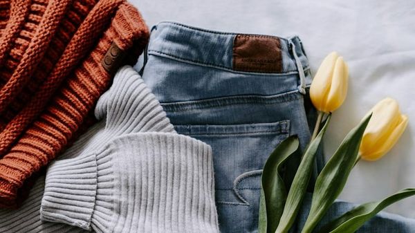 American Eagle stock falls as tariff refunds mask weakness at its namesake brand