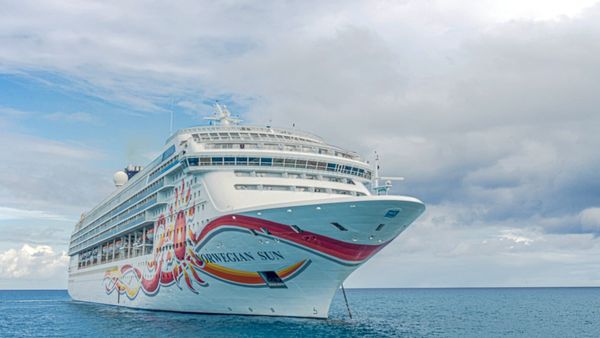 Norwegian Cruise Line sees stronger revenue as record 2027 bookings support demand outlook
