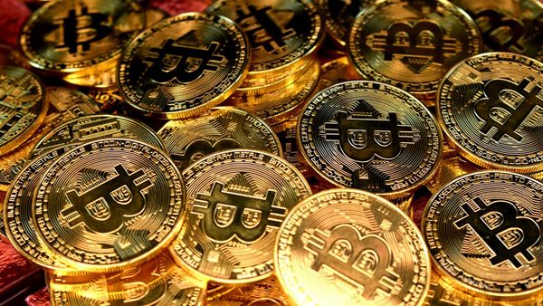 Bitcoin and crypto stocks rally as investors focus on the Senate CLARITY Act vote