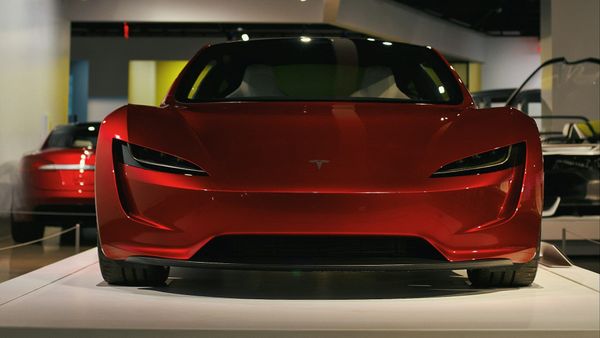 Tesla Roadster returns as reservations reopen ahead of the Oct. 1 reveal