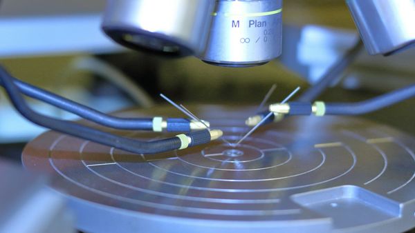Marvell leads semiconductor gains as custom AI chip and networking demand expands
