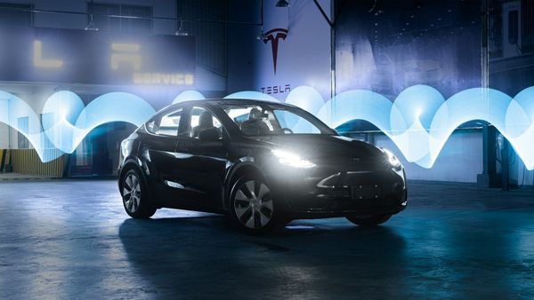 SpaceX and Tesla merger speculation grows as Barclays outlines potential AI integration