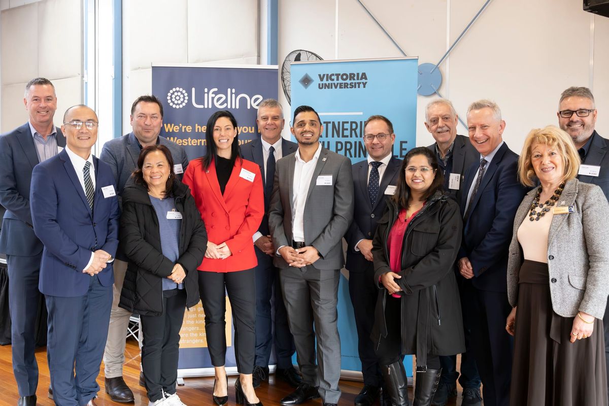 Lifeline comes to western Melbourne as it faces a surge in calls for help
