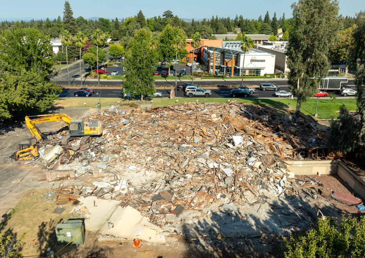 A pile of debris is all that remains of the once-familiar Marie Callender’s restaurant in Citrus Heights. Image Onsite Observer.