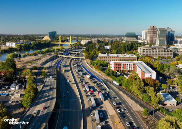 Traffic moves along Interstate 5 near downtown Sacramento, where transportation officials are advancing plans for new managed lanes. Image: Onsite Observer.